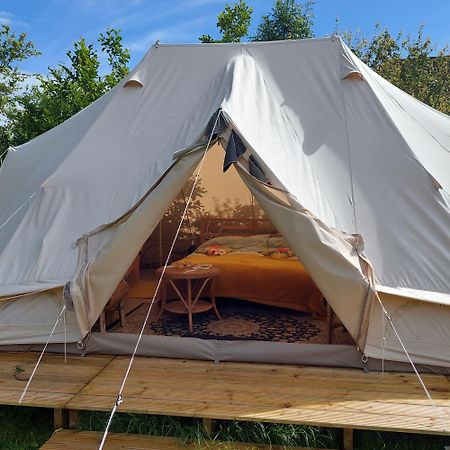 Bell Tent Glamping Essenhof آختيكيركي المظهر الخارجي الصورة